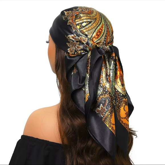 Accessories - Elegant Black and Gold Patterned Headscarf